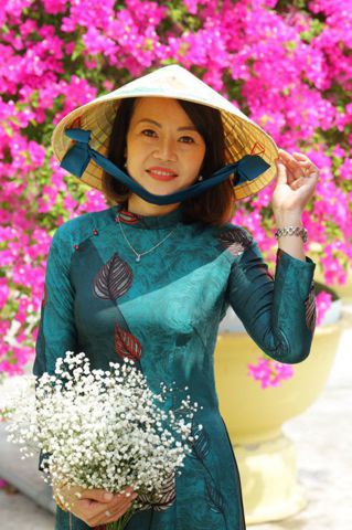 Nguyễn Thị Kim Ngân – Sống tình cảm và chân thành